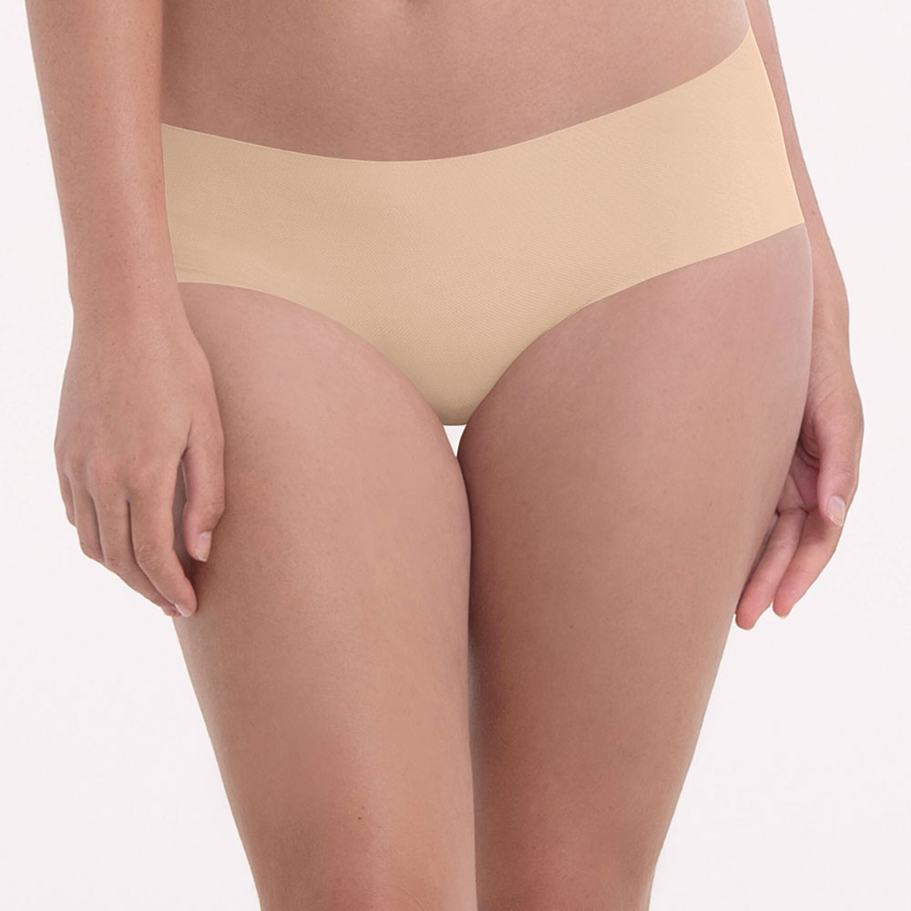 Anita Pocket Panty Hipster 1456 in Deep Sand - Model